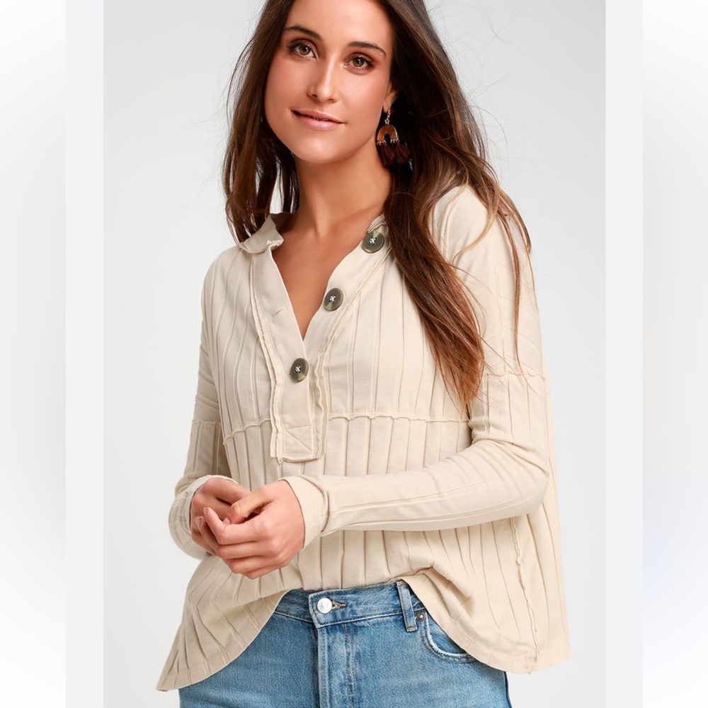 In The Mix Ivory Ribbed Long Sleeve Top
Free People Movement sz M